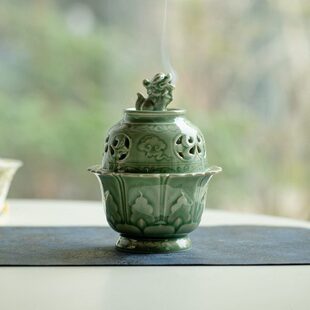 越窑梅子青瓷香炉带铜盖家用室内创意盘香檀香线香插香道驱摆件
