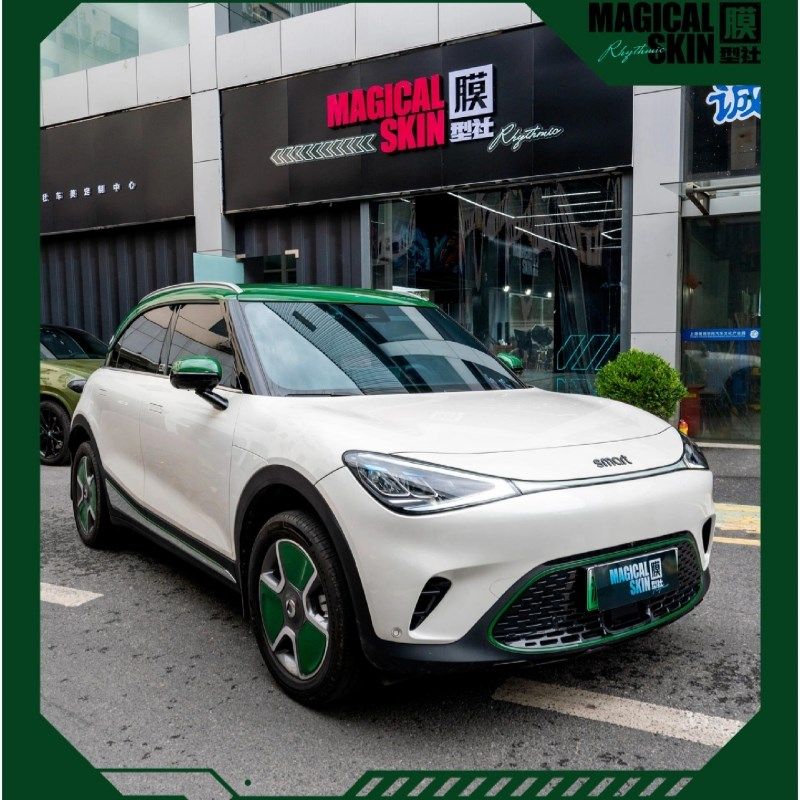 M精灵号悬浮车顶亮黑改色膜拼车身黑顶膜玻璃隔热膜