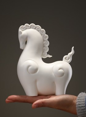 创意办公室摆件新中式客厅选书房电脑桌面动物马到成功装饰摆设品