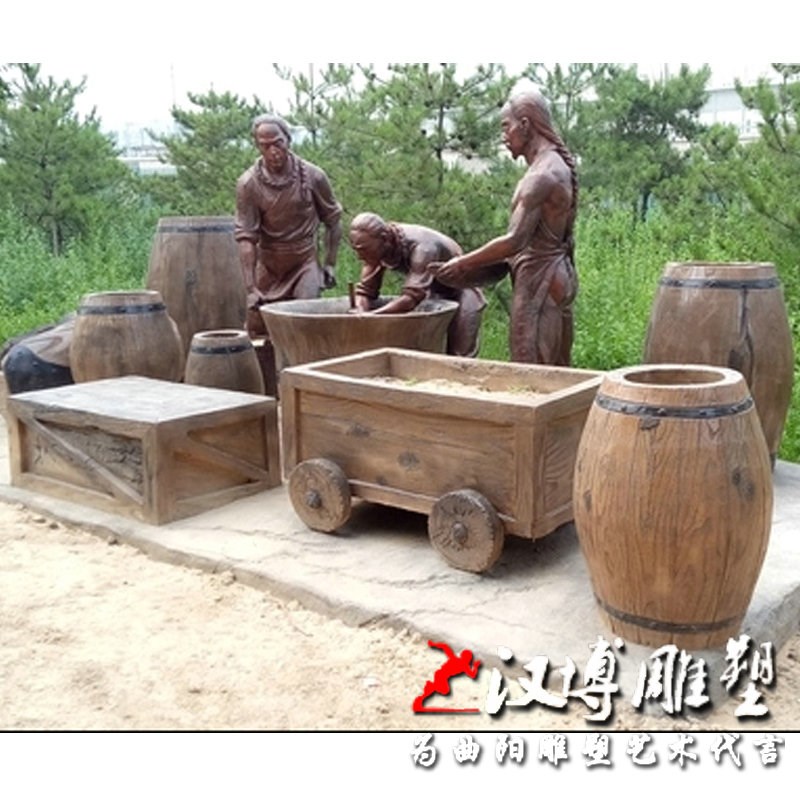 玻璃钢仿铜古代人物雕塑制酒流程酿酒工人雕塑城市园林酒坊景观