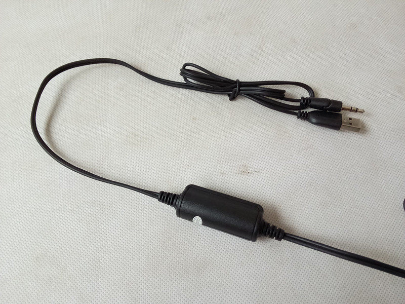 包邮MP3迷你线控USB供电5V双3W5瓦10瓦音量控制立体声8403 功放板