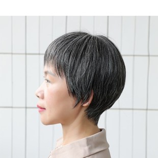 老年人假发女短发奶奶花白色舞台表演假头发套超自然老太太全头套