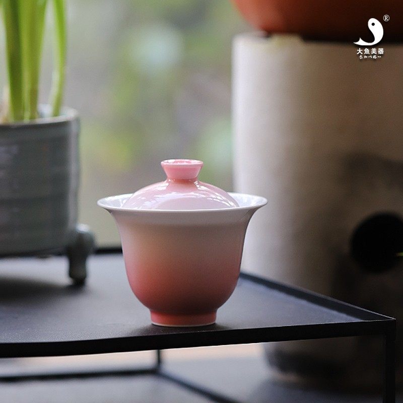 大鱼美器 桃花片泡茶碗 陶瓷盖碗女士茶具粉色泡茶器小号薄胎茶碗