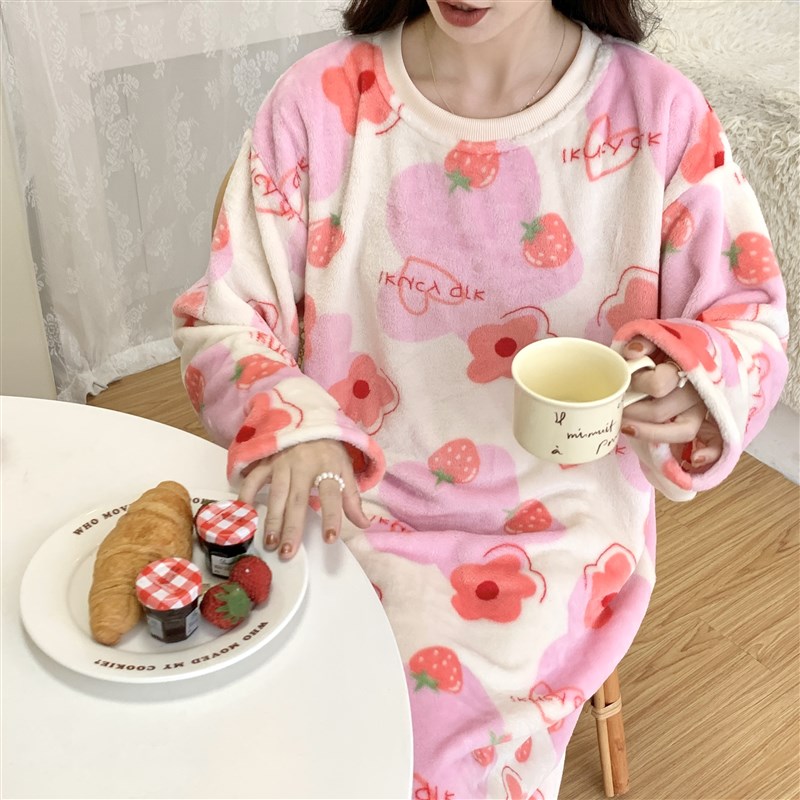 法兰绒睡裙女秋冬款可爱加绒加厚学生睡衣大码中长款珊瑚绒家居服