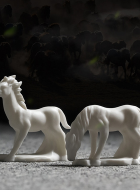 陶瓷生肖马动物小摆件 家居桌面小白马微景观鱼缸造景装饰工艺品