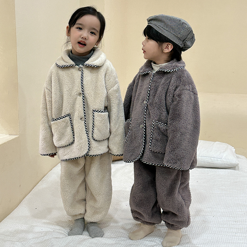 儿童法兰绒睡衣男童秋冬季宝宝加厚加绒套装小孩女童珊瑚绒家居服