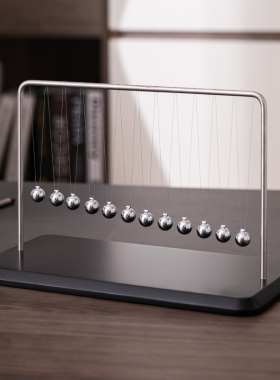 牛顿摆件撞球解压反重力摆球办公室桌面工位电视酒柜创意装饰品