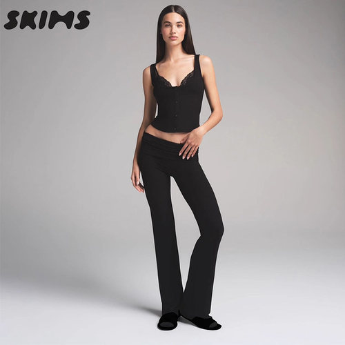 SKIMS卡戴珊情人节蕾丝吊带背心