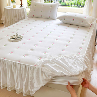 夹棉床笠带裙边防滑床罩单件加厚刺绣花边款床垫套子四季通用新款