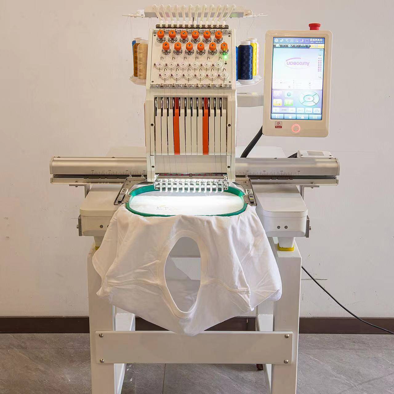 1201CT叶氏2025新款家用马头机电脑绣花机成衣浴巾单头12针刺绣机