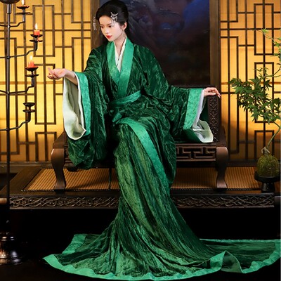 汉服女春秋款拖尾战国袍