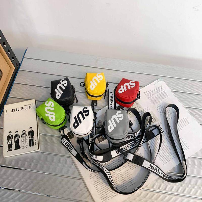 超级迷你小包包儿童零钱包男童斜挎时尚外出便携女孩挂脖式耳机包