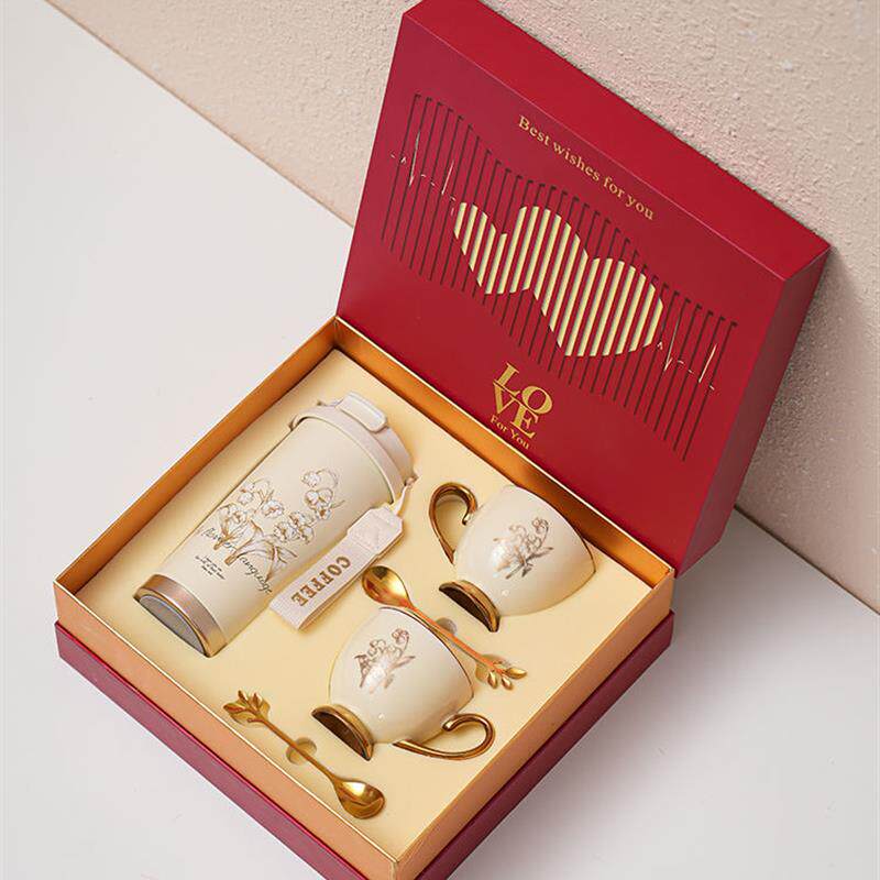 情侣咖啡杯礼物套装送女生铃兰花保温闺蜜周年纪念日水杯轻奢高级