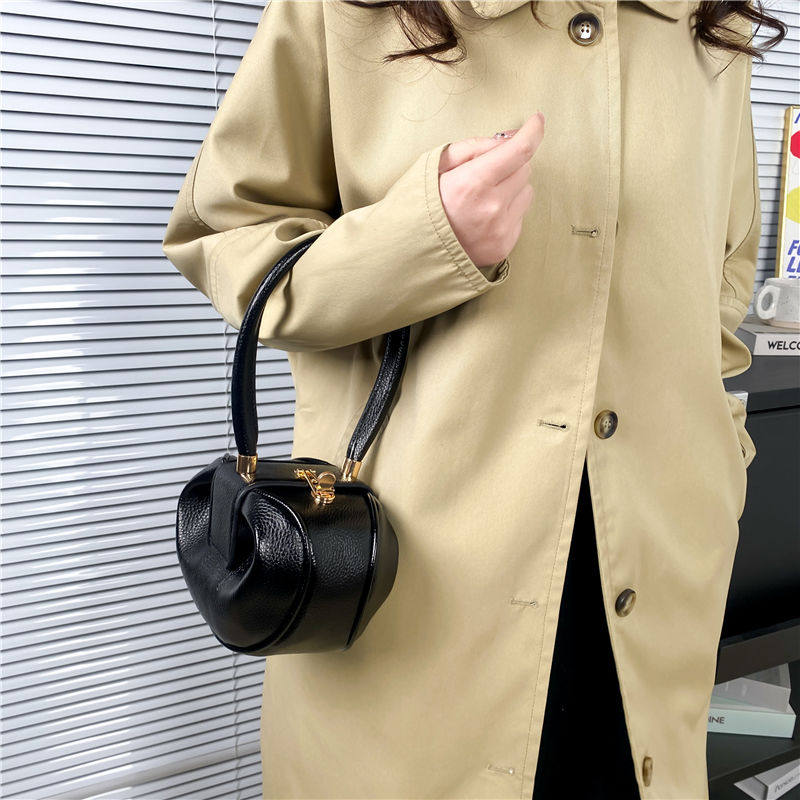 包包百搭款女小众设计手提包欧美复古馄饨饺子包云吞女包镭射挎包
