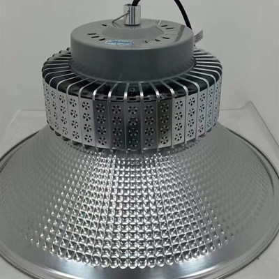 LED厂房灯工矿灯节能环保大功率100瓦200瓦300瓦3C认证全国联保