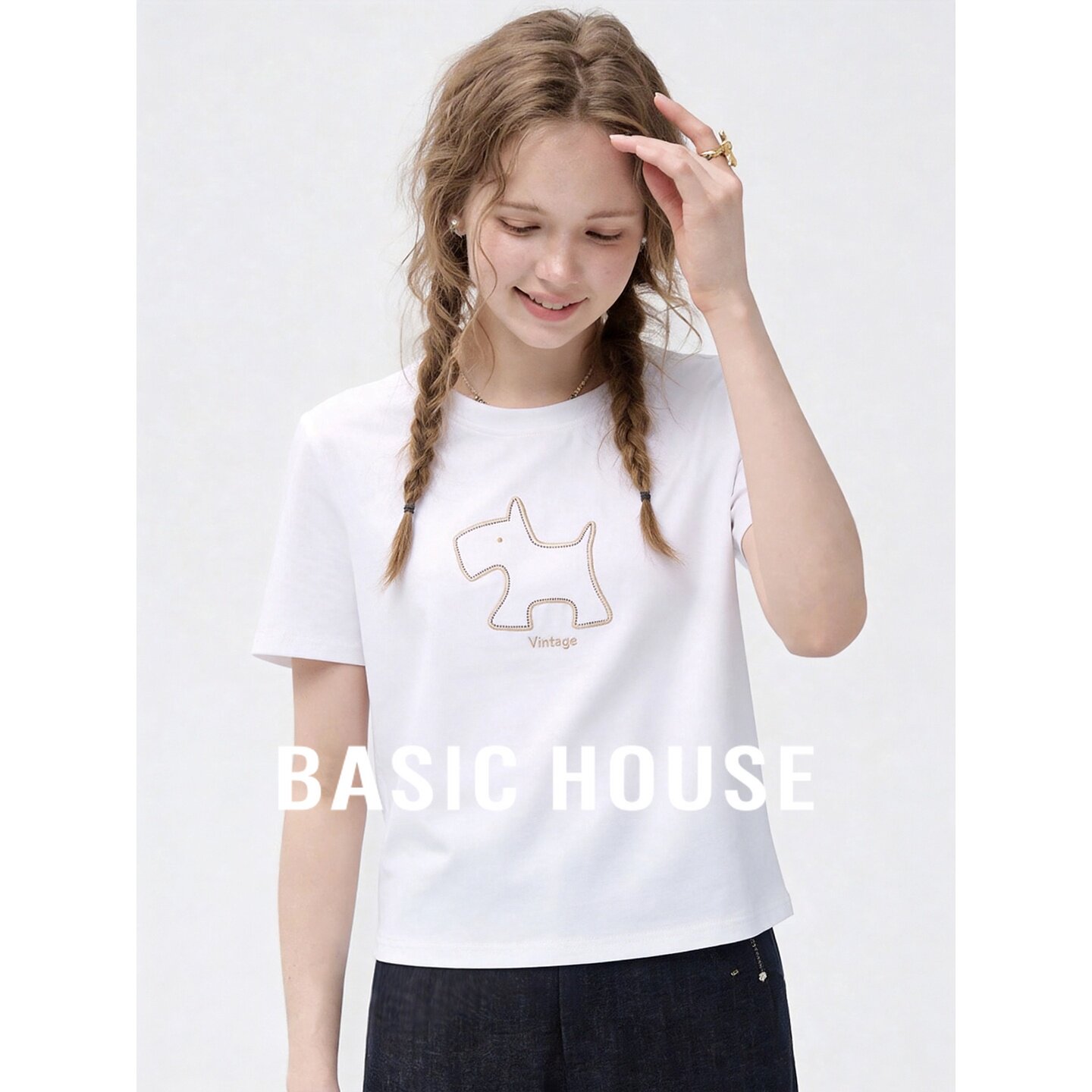 Basic House/百家好圆领小狗刺绣短袖T恤女夏季白色宽松百搭上衣
