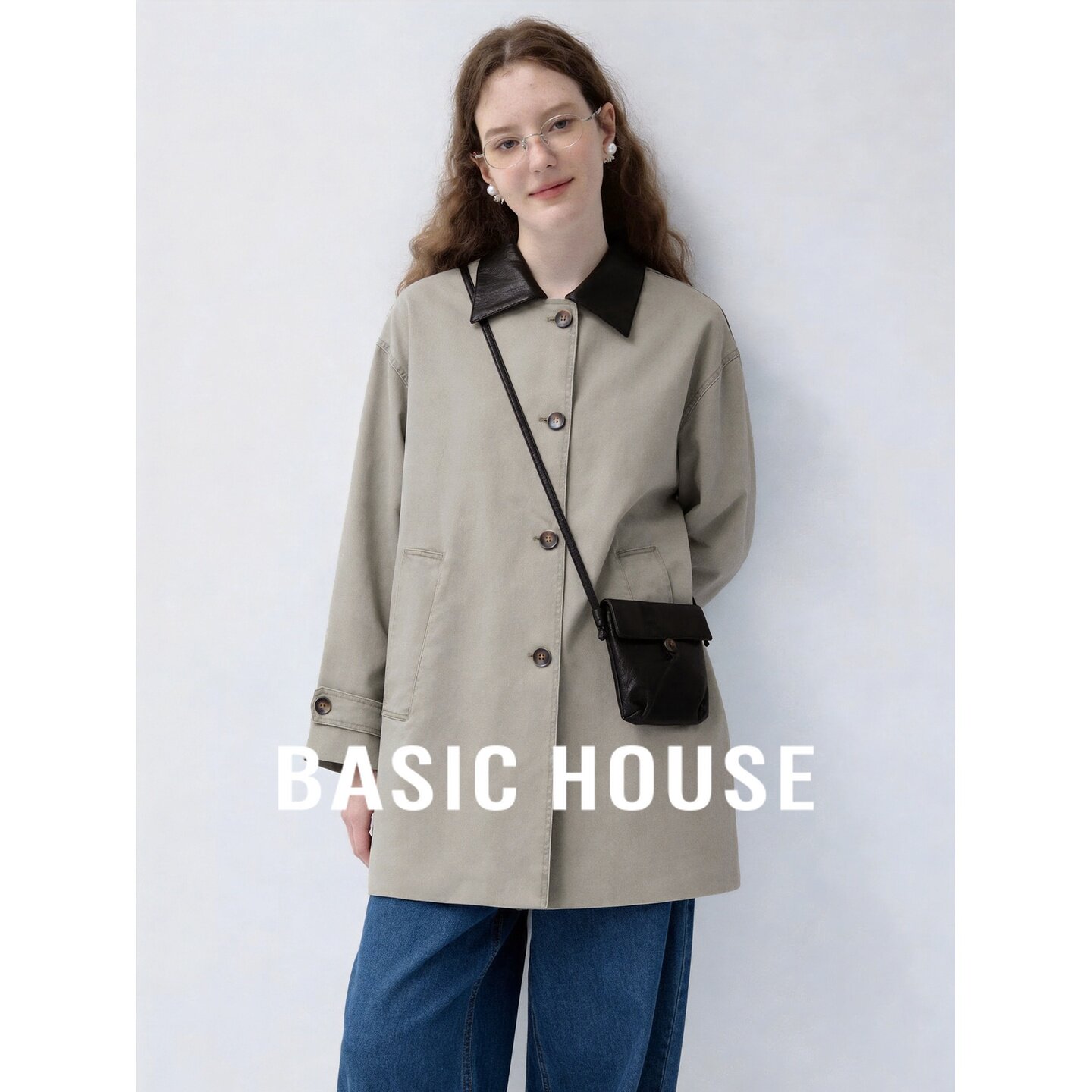 Basic House/百家好纯棉撞色翻领风衣女中长款卡其绿纽扣外套秋季