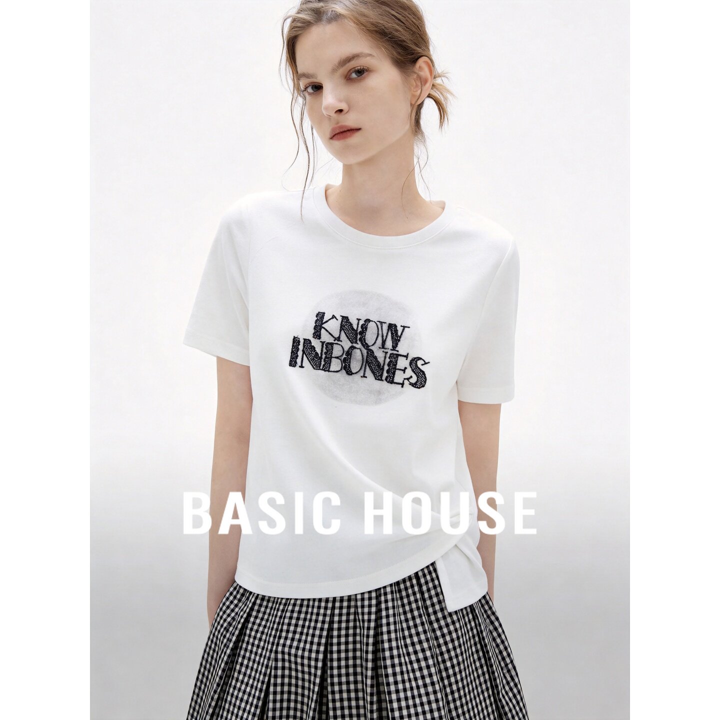 Basic House/百家好白色休闲短袖T恤女2026夏季字母印花圆领上衣