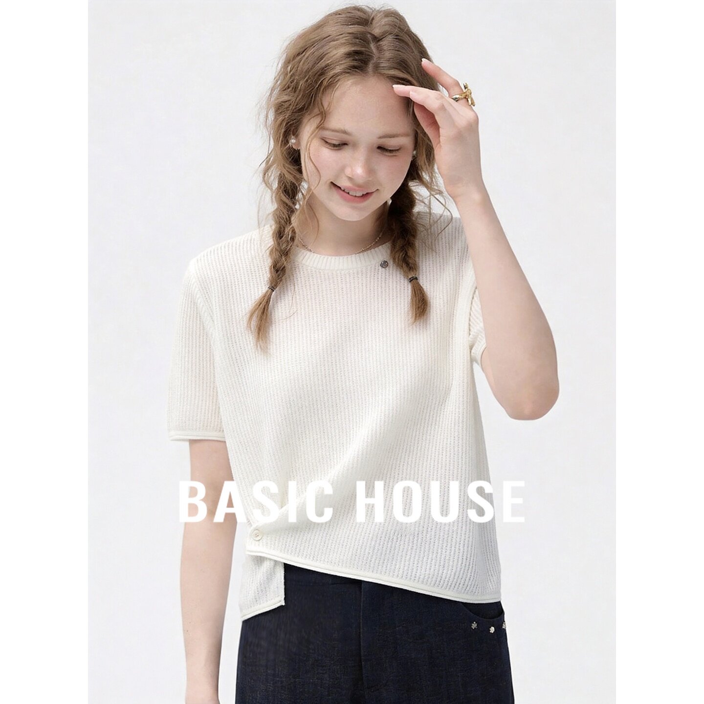 Basic House/百家好简约莱赛尔亚麻白色圆领针织衫女舒适百搭上衣