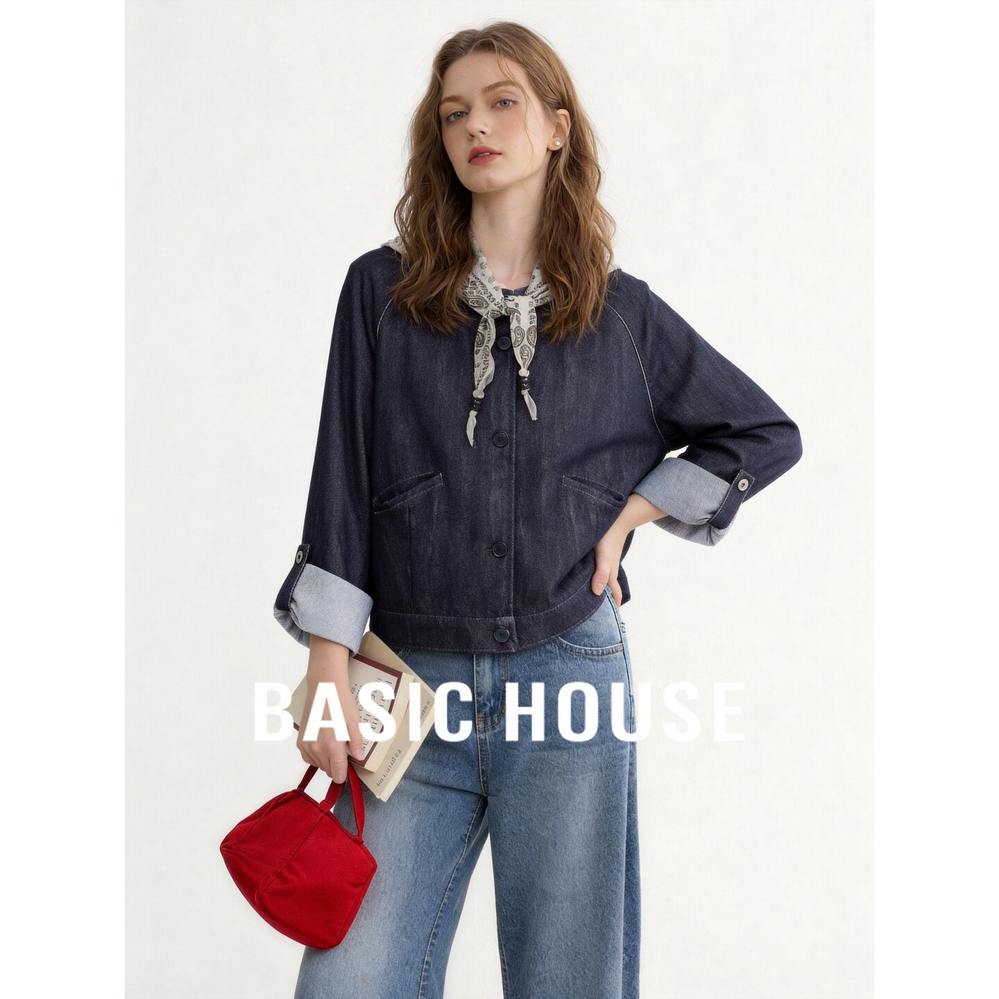 Basic House/百家好2026秋季牛仔蓝设计感方巾领宽松牛仔短外套女