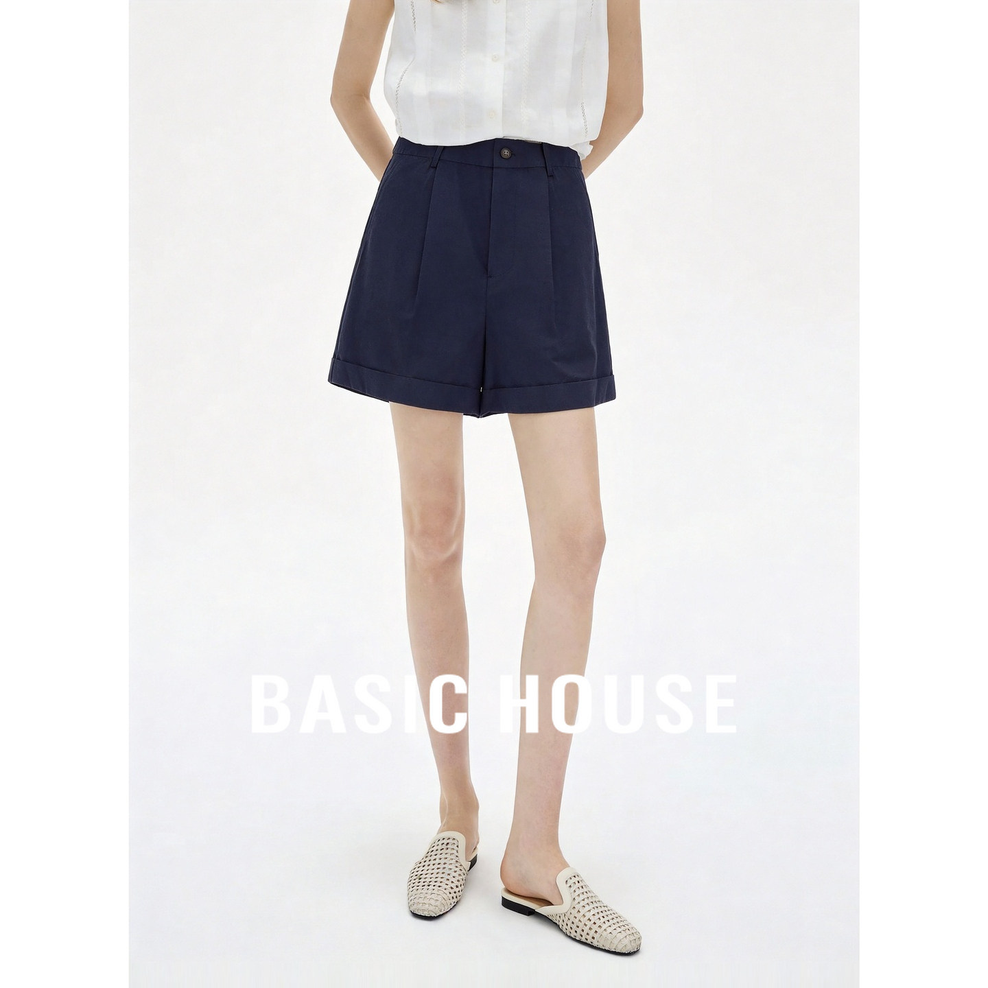 Basic House/百家好高腰宽松短裤女藏青色卷边显瘦百搭直筒休闲裤