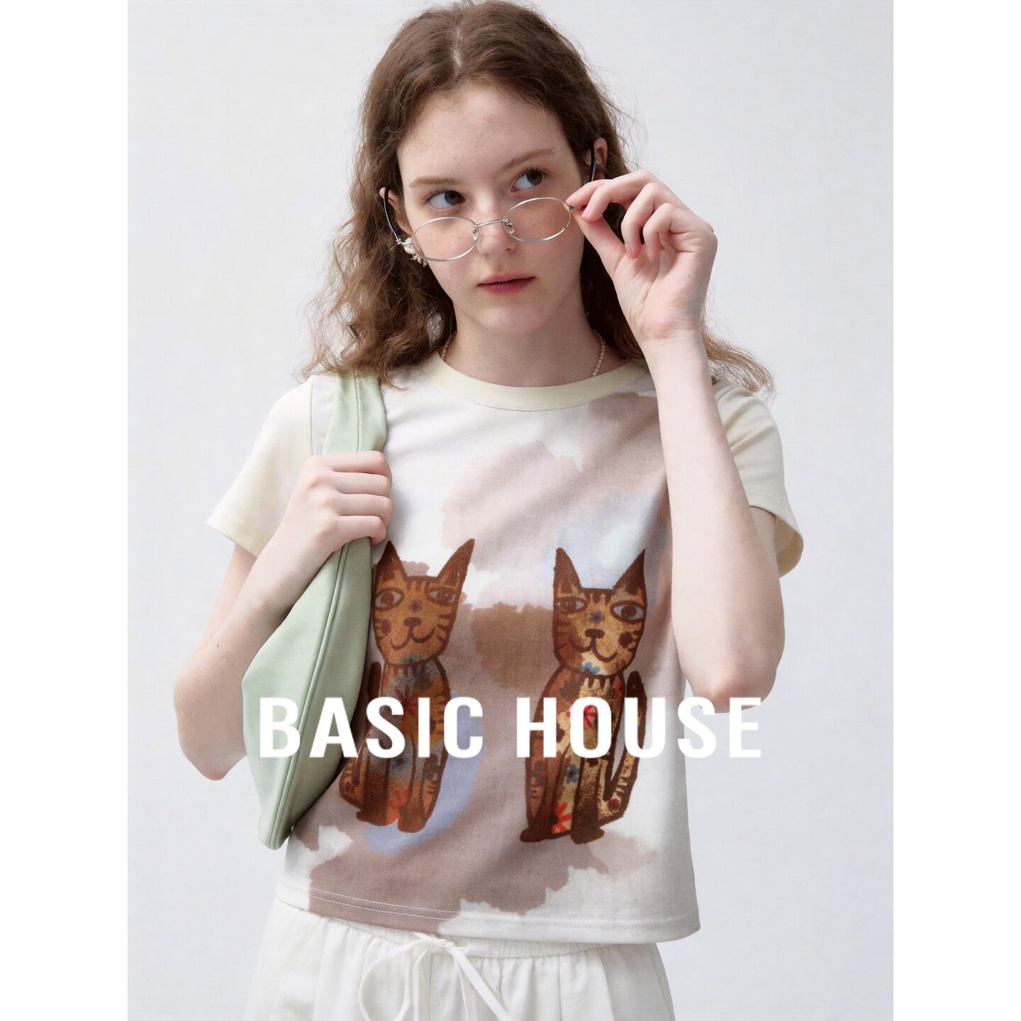 Basic House/百家好文艺复古猫咪印花短袖T恤女夏棉质百搭上衣
