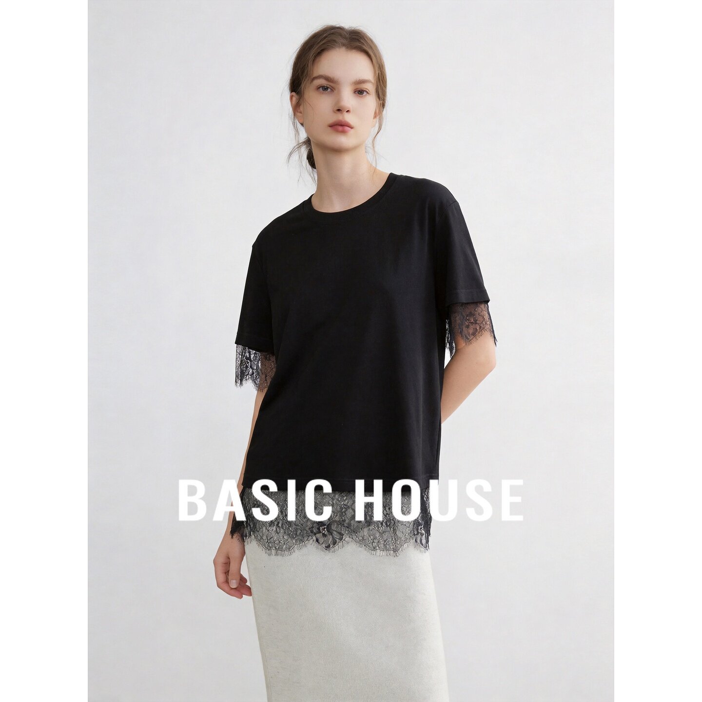 Basic House/百家好优雅风蕾丝拼接短袖T恤女黑色设计感圆领上衣