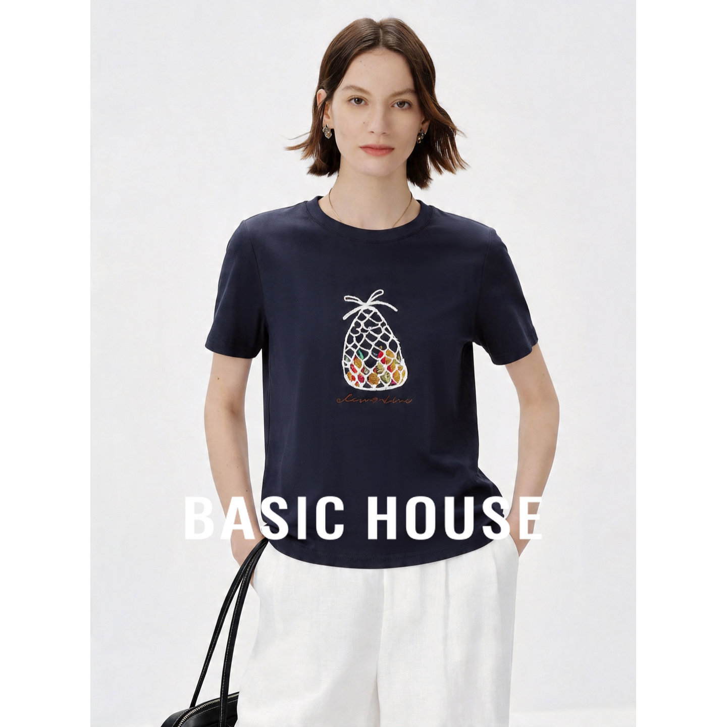 Basic House/百家好水果刺绣短袖T恤女夏季圆领宽松舒适棉质上衣