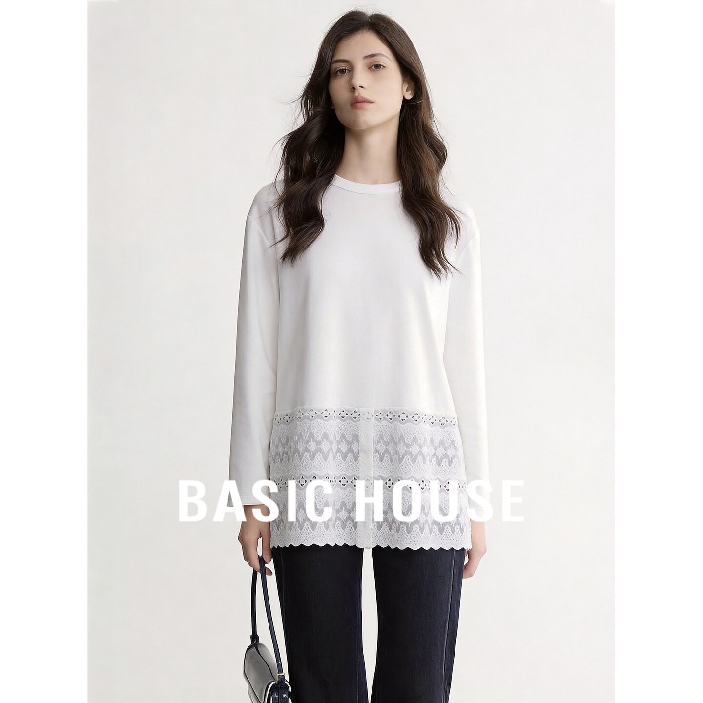 Basic House/百家好宽松白色双层镂空蕾丝拼接T恤圆领上衣女秋季