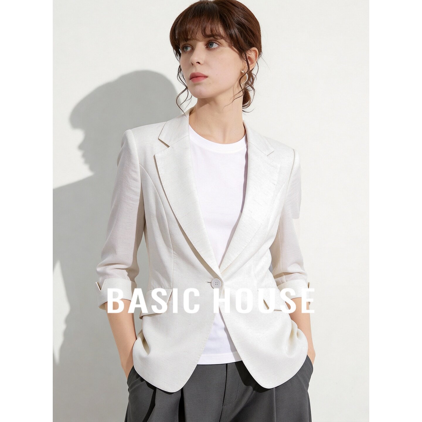 Basic House/百家好莱赛尔西装外套女秋七分袖一粒扣显瘦气质上衣