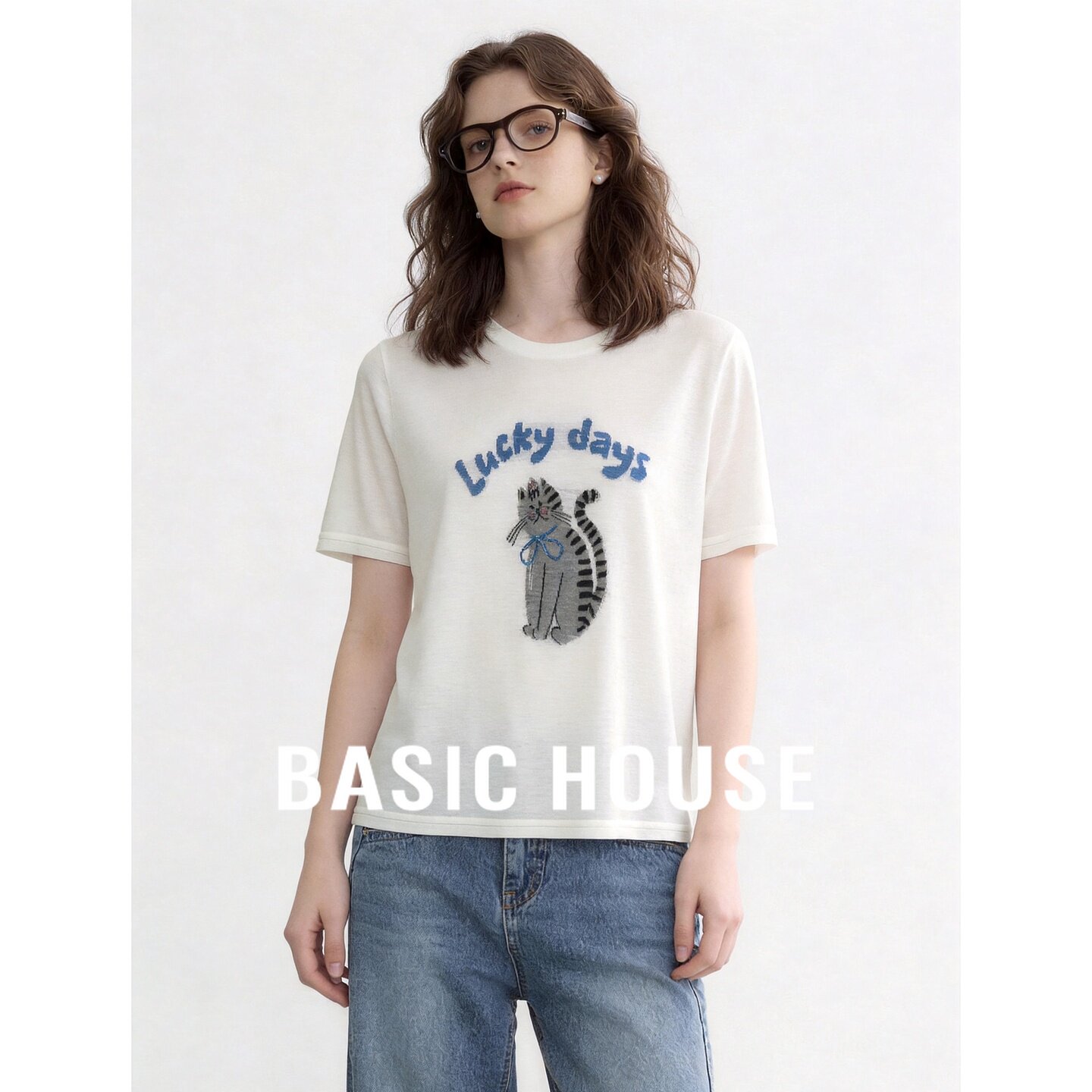 Basic House/百家好卡通猫咪刺绣针织衫短袖圆领白色薄款宽松上衣