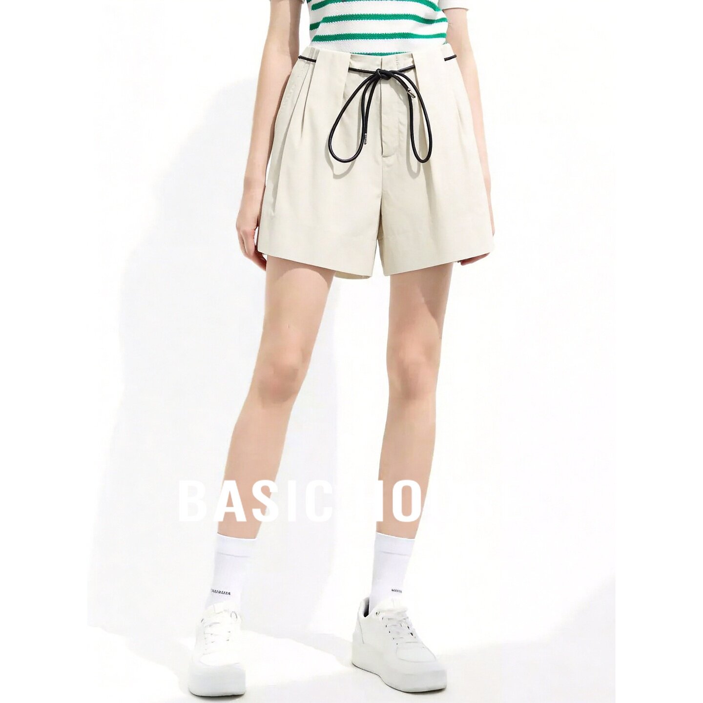 Basic House/百家好高腰阔腿短裤抽褶系带宽松女夏极简米白色通勤