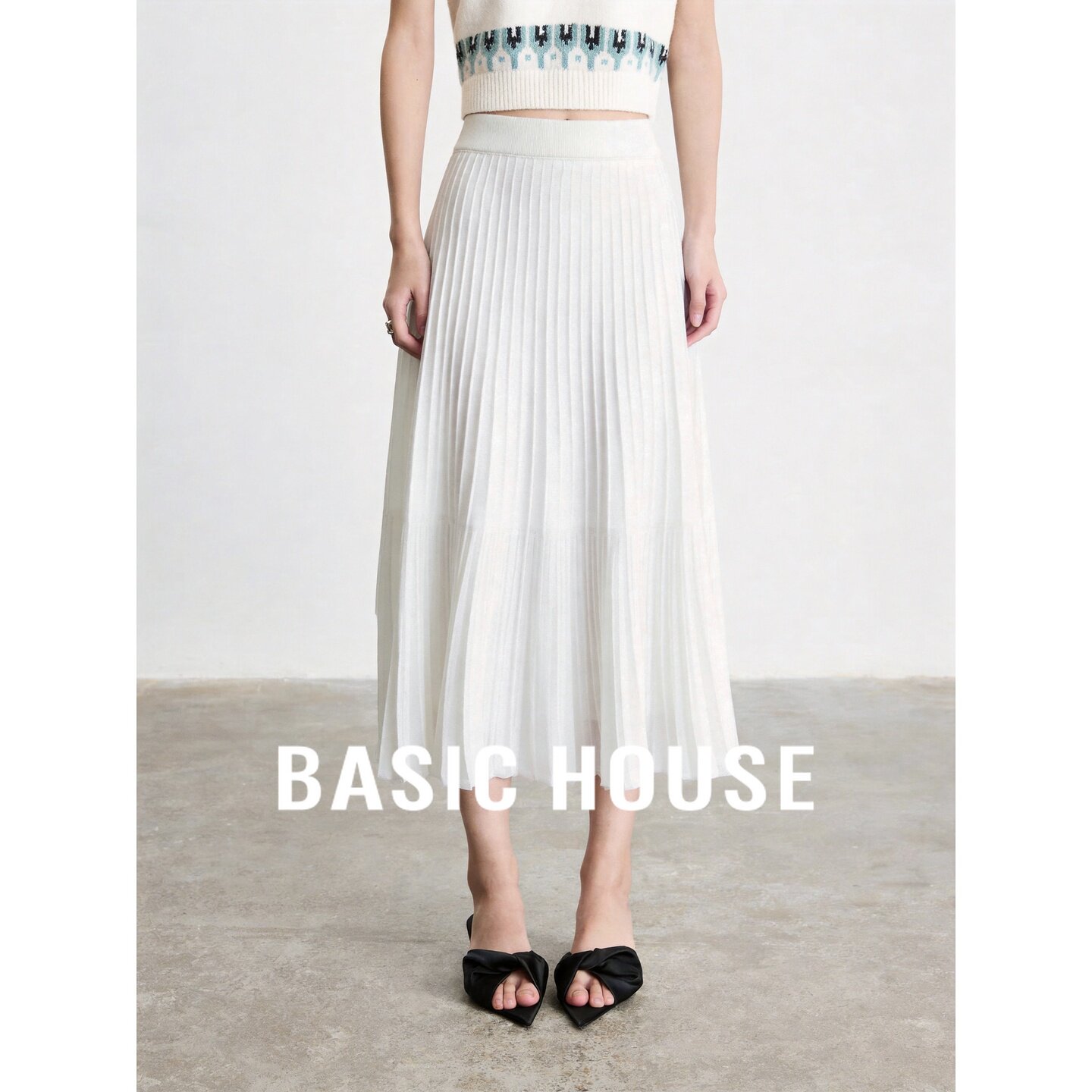 Basic House/百家好温柔风白色百褶半身裙女夏新款A字压褶中长裙