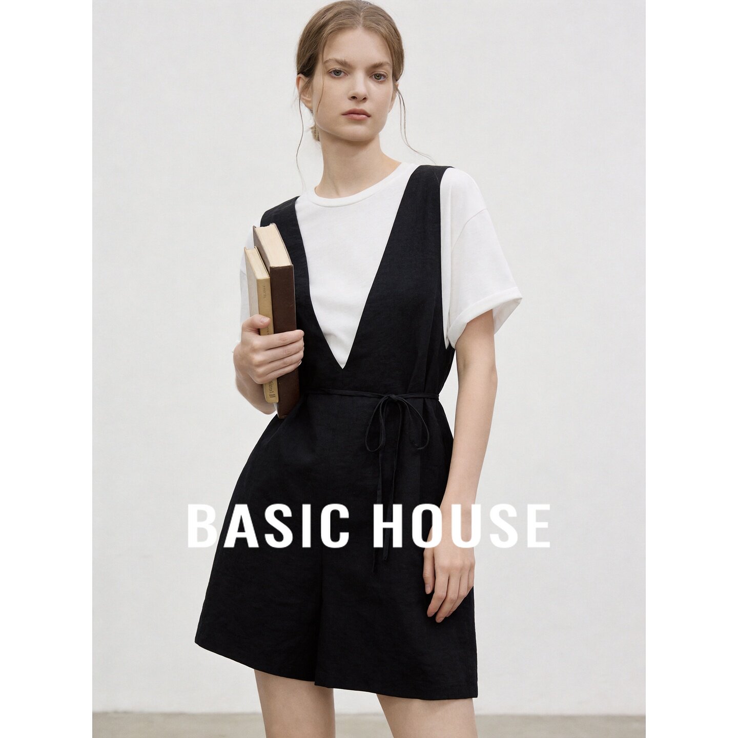 Basic House/百家好背带连体短裤亚麻莱赛尔圆领短袖A字收腰极简