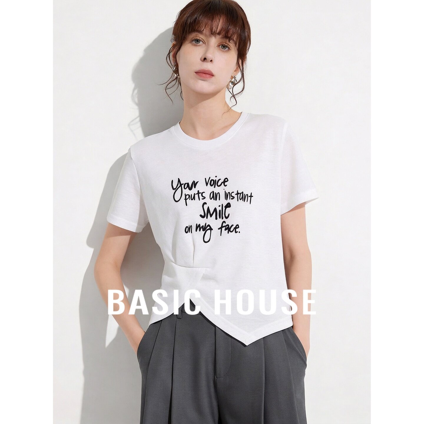 Basic House/百家好字母印花短袖T恤女白色圆领宽松显瘦百搭上衣