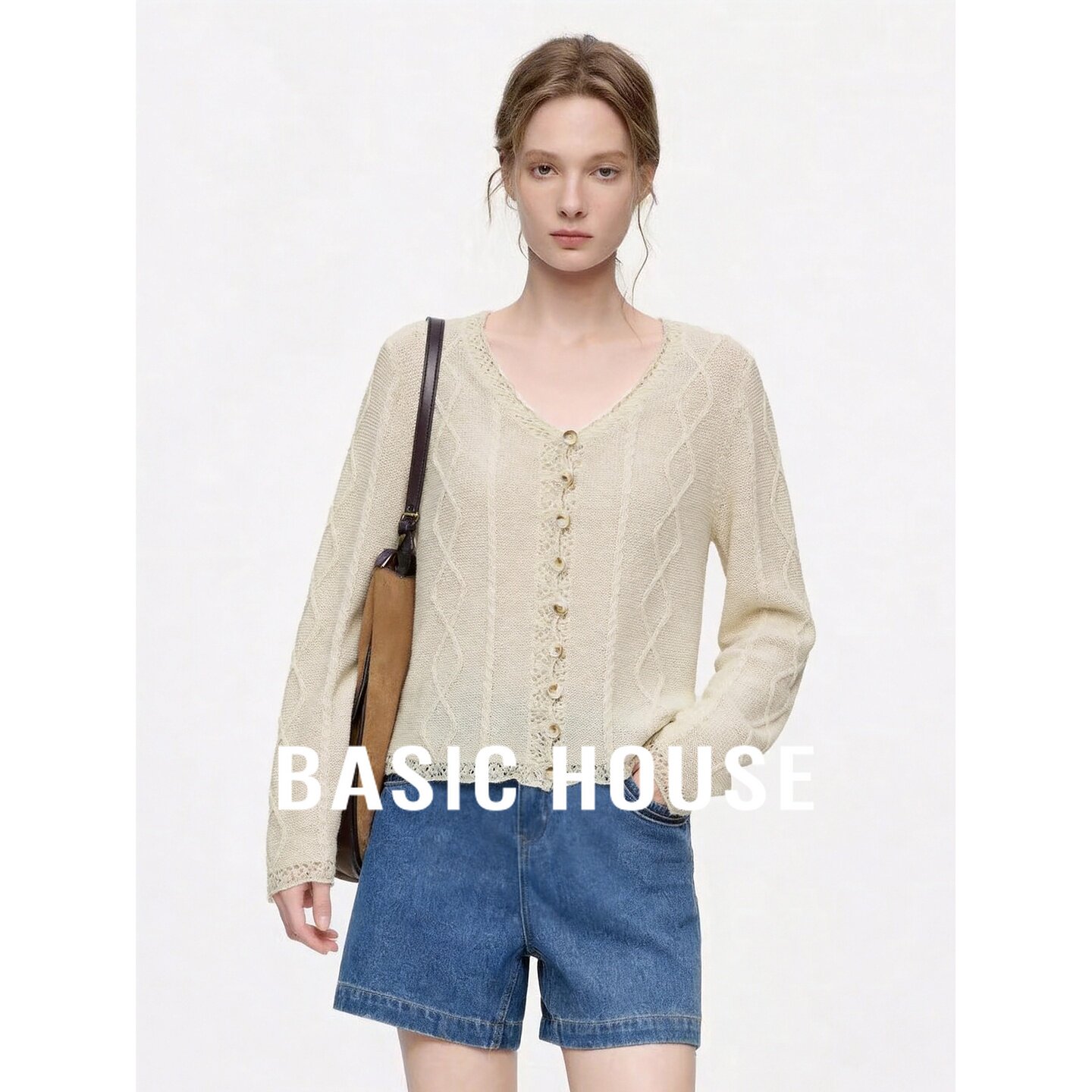 Basic House/百家好法式温柔风V领排扣镂空针织开衫女米杏色减龄