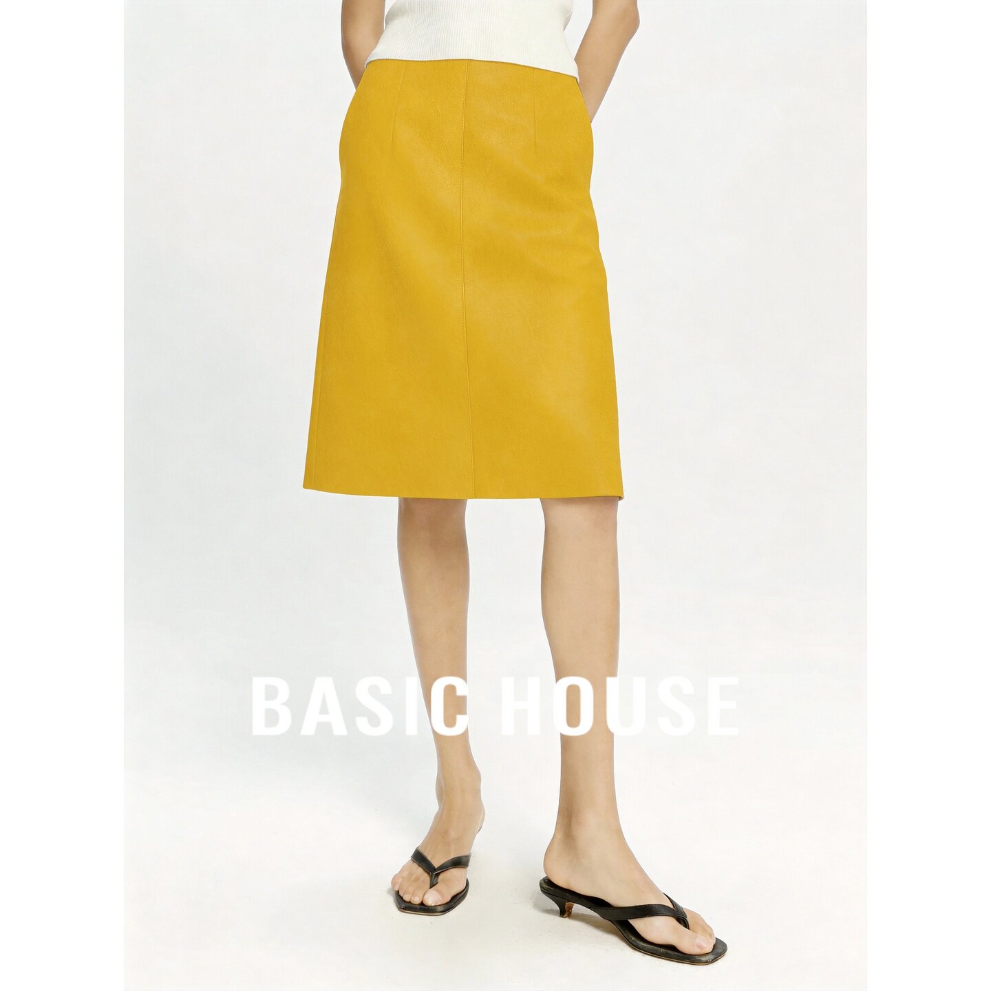 Basic House/百家好轻熟风黄色A字半身裙女夏季日常通勤气质短裙