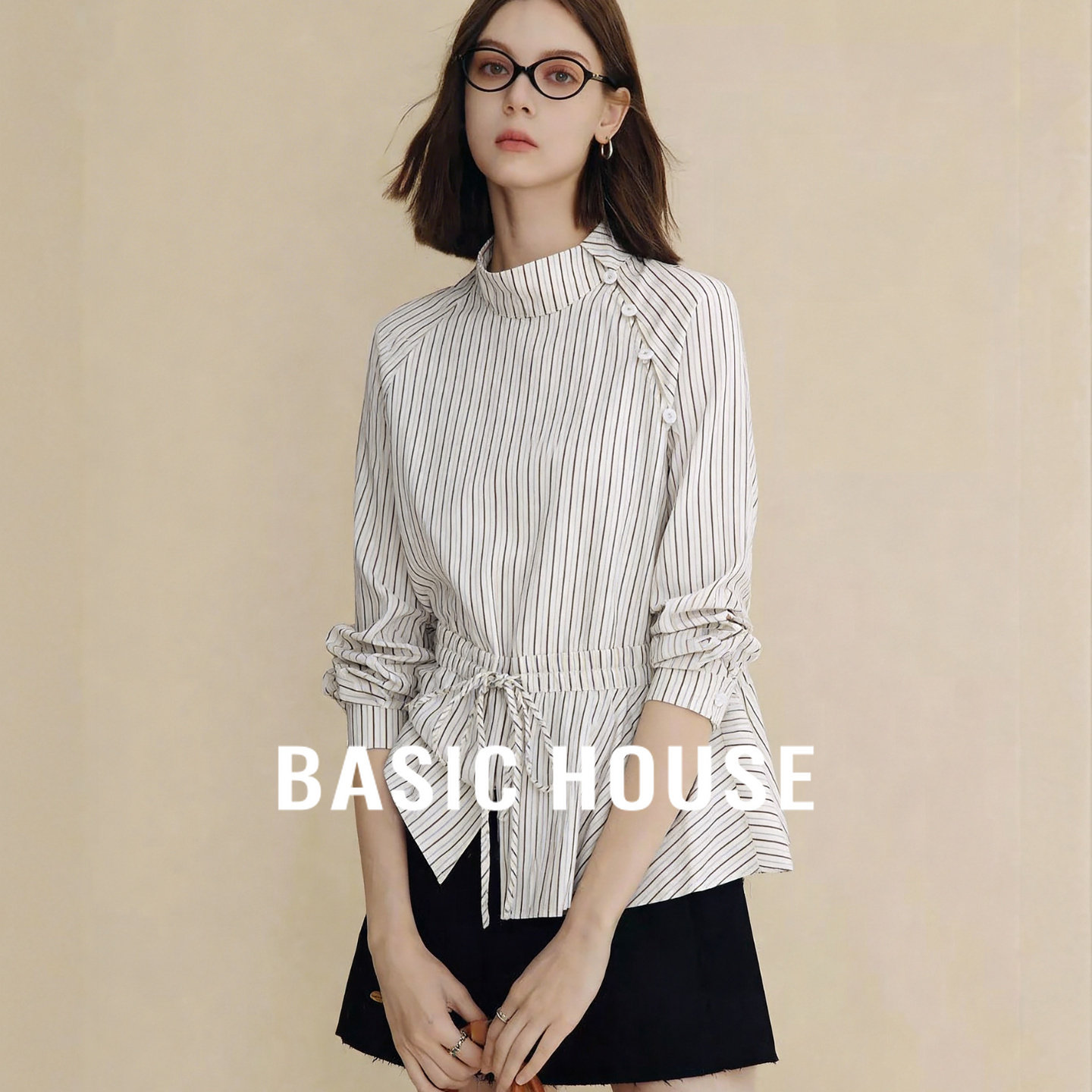 Basic House/百家好条纹立领收腰衬衫女设计侧边纽扣系带显瘦衬衣