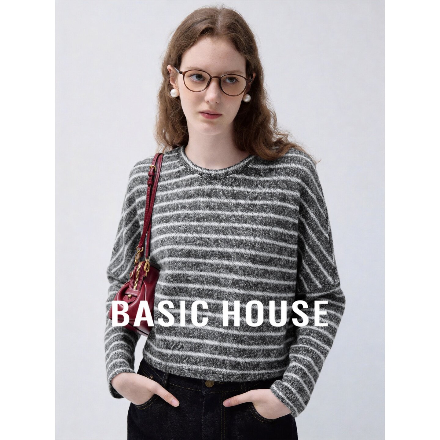 Basic House/百家好灰色条纹复古圆领宽松长袖日常简约休闲T恤女