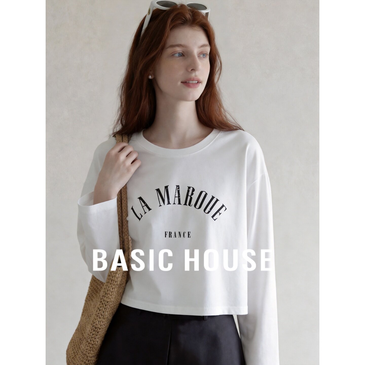 Basic House/百家好韩系白色字母长袖T恤女宽松显瘦短款百搭上衣