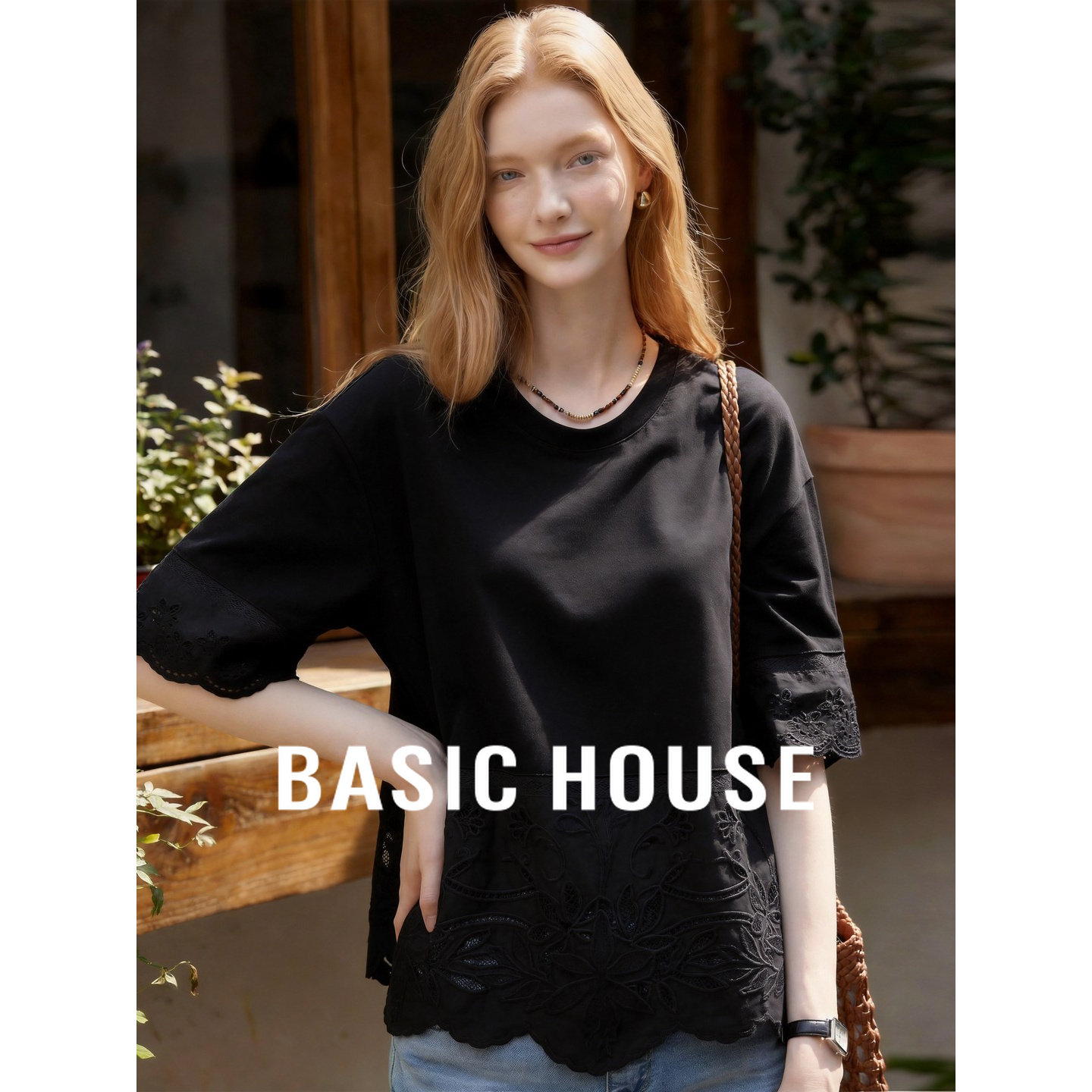 Basic House/百家好黑色短袖T恤女夏季圆领蕾丝下摆宽松休闲上衣