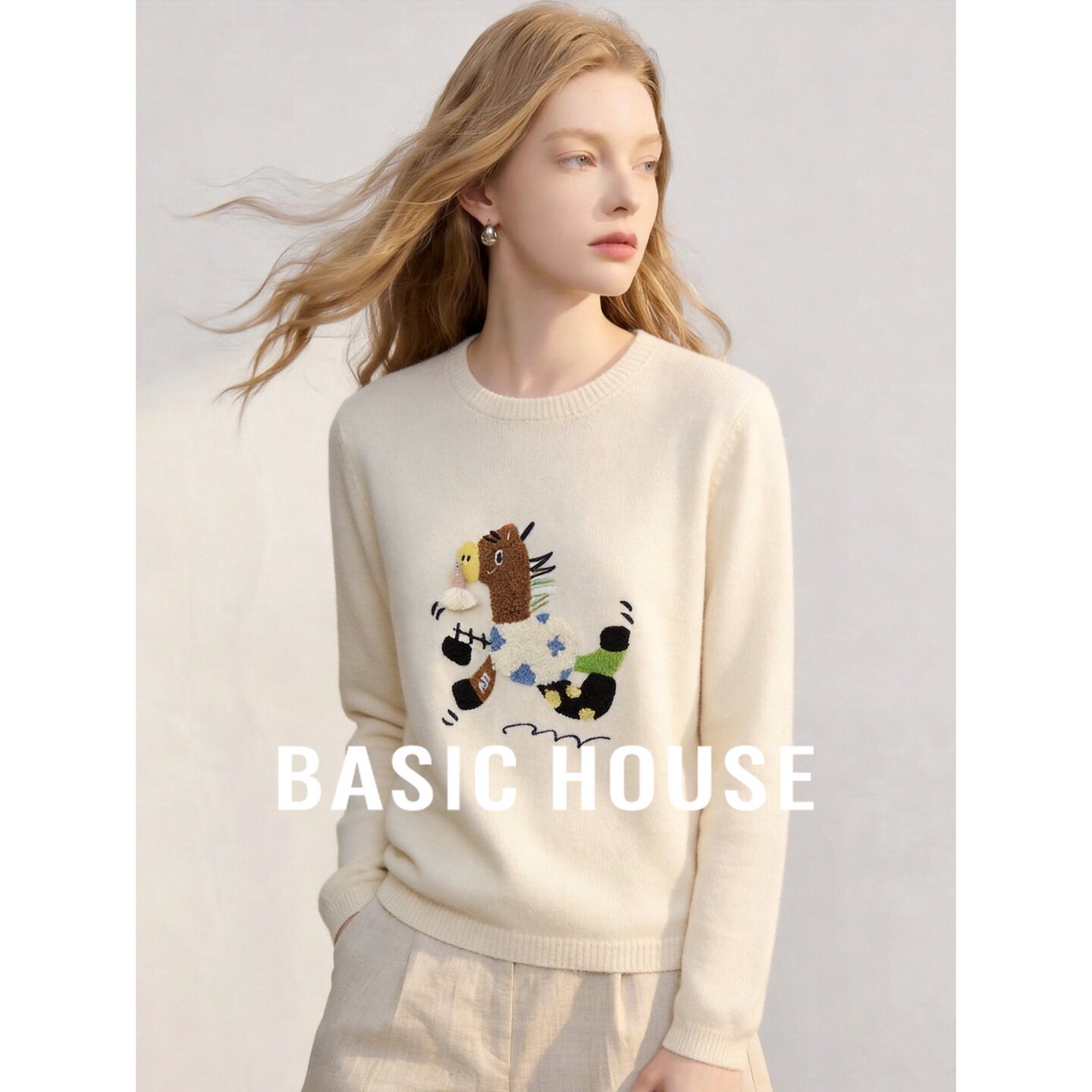Basic House/百家好慵懒风圆领卡通刺绣毛衣女软糯针织衫秋季新款