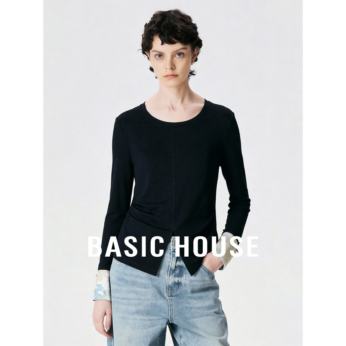Basic House/百家好圆领前开叉小众设计T恤女春季新中式袖口上衣
