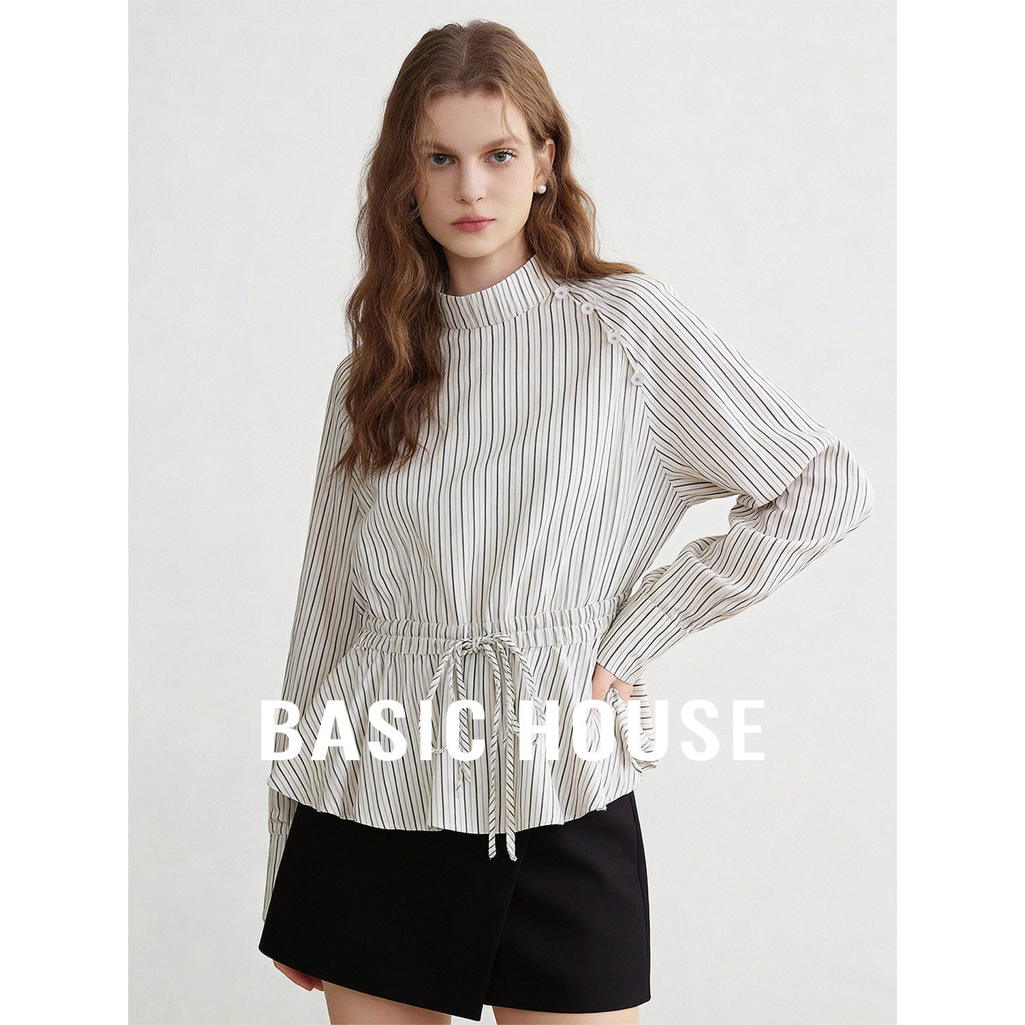 Basic House/百家好立领经典黑白条纹收腰衬衫女秋设计感百搭上衣