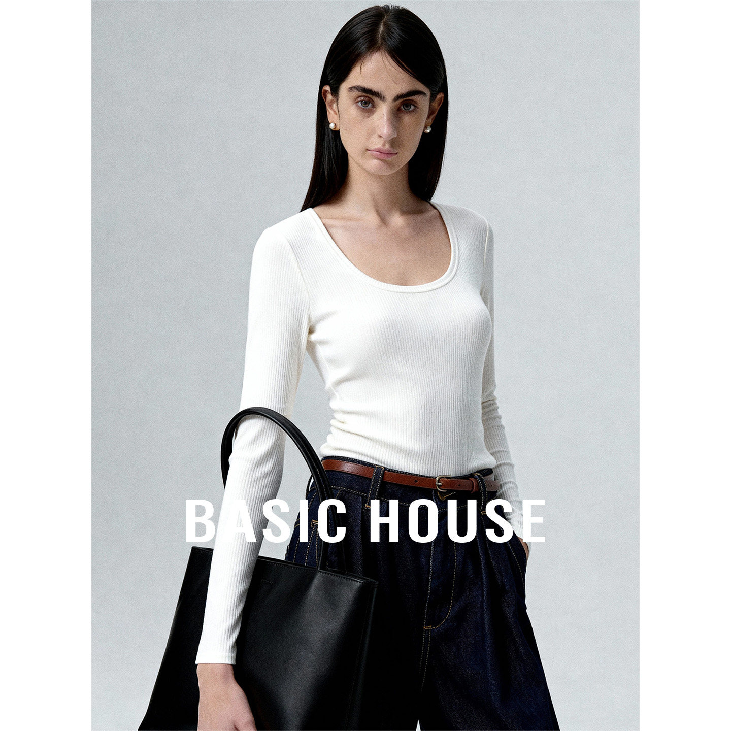 Basic House/百家好白色U领长袖T恤2026新款百搭正肩短款打底上衣