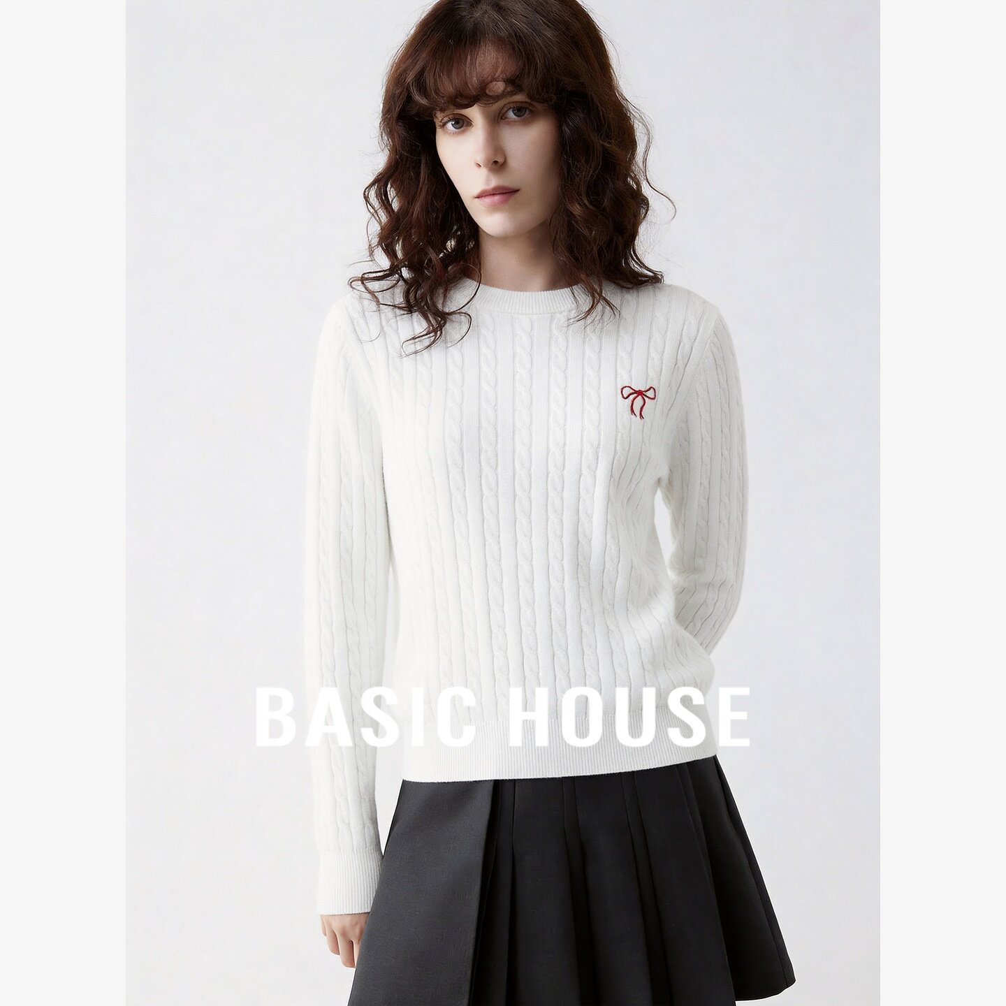 Basic House/百家好圆领绞花针织衫女装长袖修身套头毛衣百搭显瘦