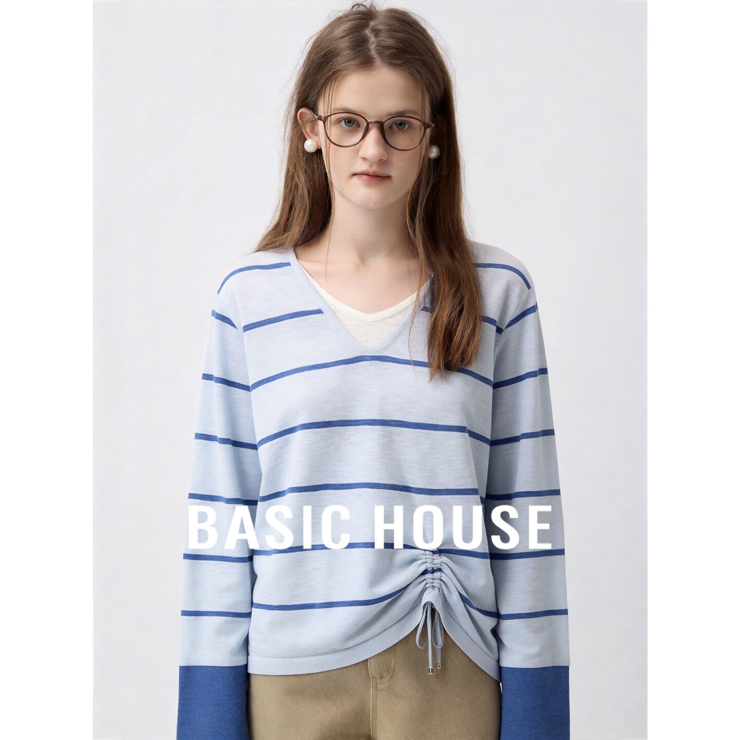 Basic House/百家好假两件条纹V领针织衫女浅蓝抽绳宽松显瘦上衣
