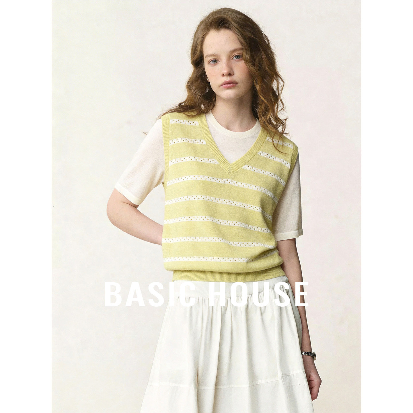 Basic House/百家好黄色V领假两件针织衫女26夏季撞色设计感上衣