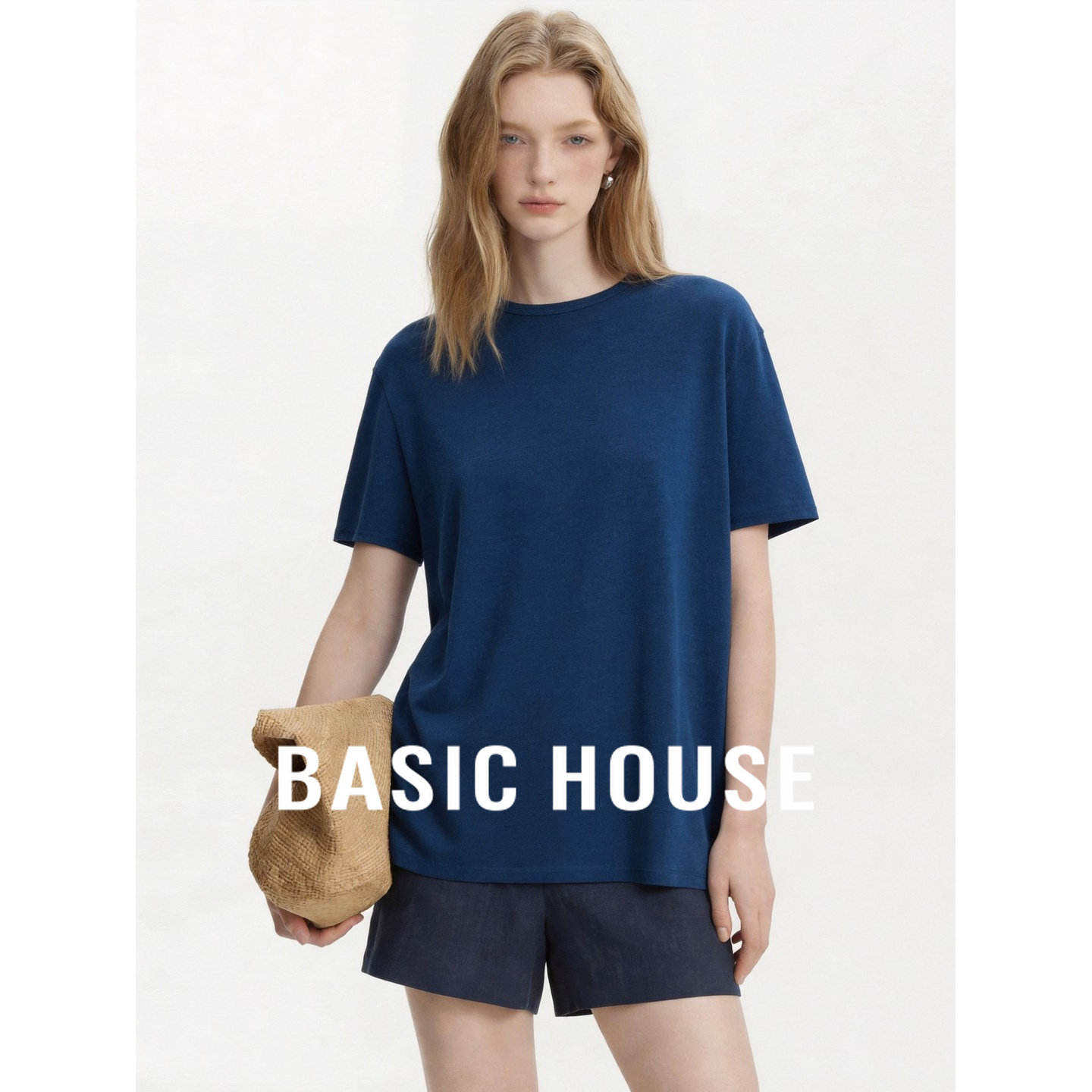 Basic House/百家好琥珀蓝圆领宽松亚麻上衣女夏简约遮肉短袖T恤