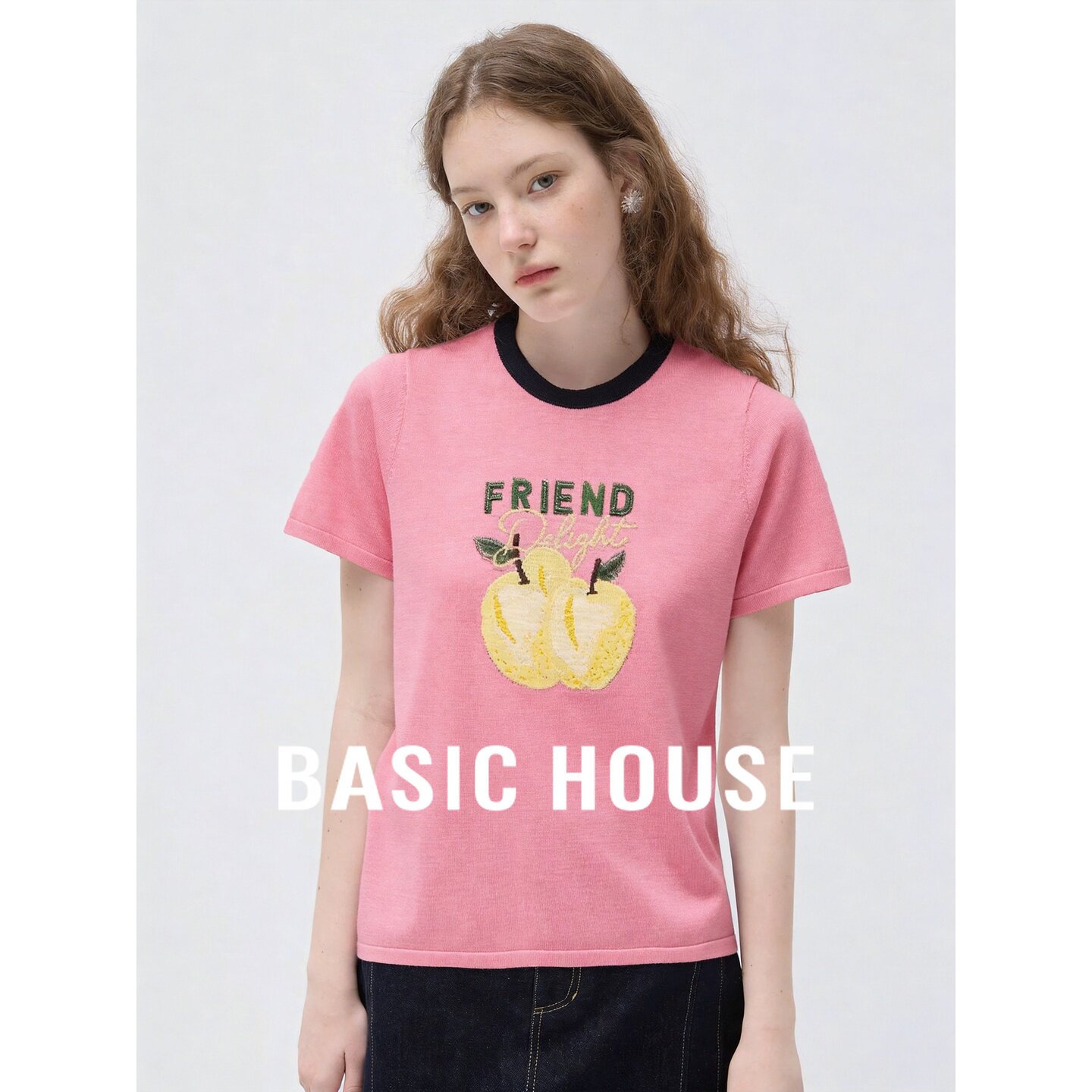 Basic House/百家好上鲜粉色圆领短袖T恤夏季新款梨子刺绣针织衫